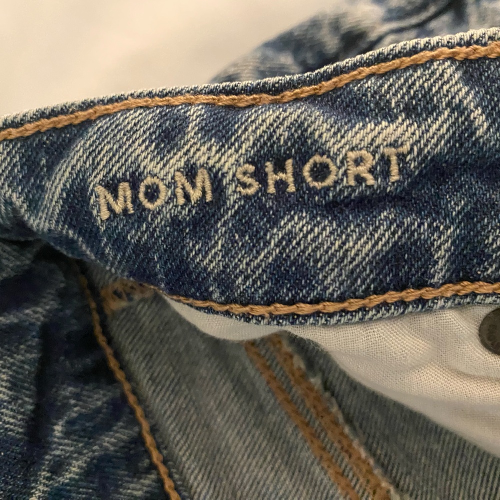 AE Strigid Mom Shorts Size 0 - Picture 9 of 15